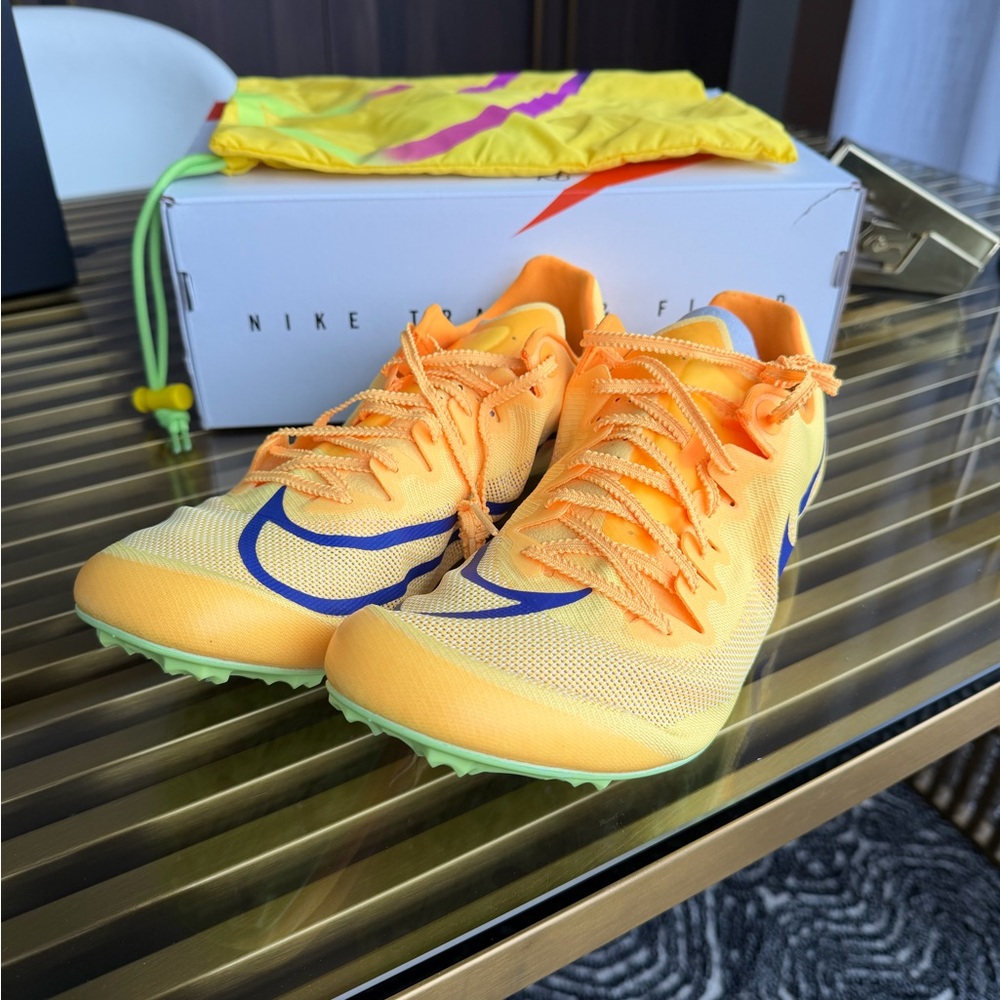 Nike NEW  Running cleats